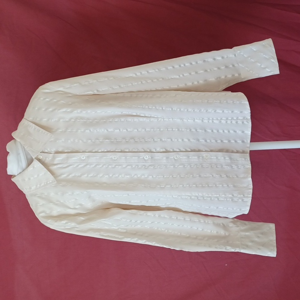 3/$25 SALE Apt 9 Blouse Button Down Long Sleeve Cream & Gold Pinstripe Womens M